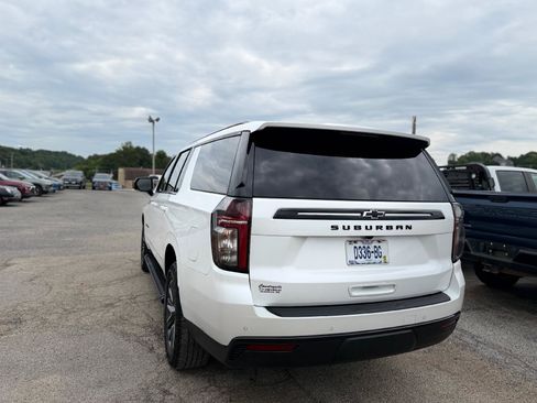Used 2024 Chevrolet Suburban Z71 w/ Luxury Package AWD/4WD image 4