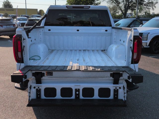 Used 2025 GMC Sierra 1500 SLT RWD image 13