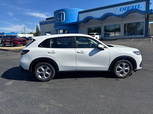 Used 2024 Honda HR-V LX image 8