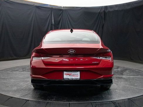 Used 2021 Hyundai Elantra Limited w/ Cargo Package image 11