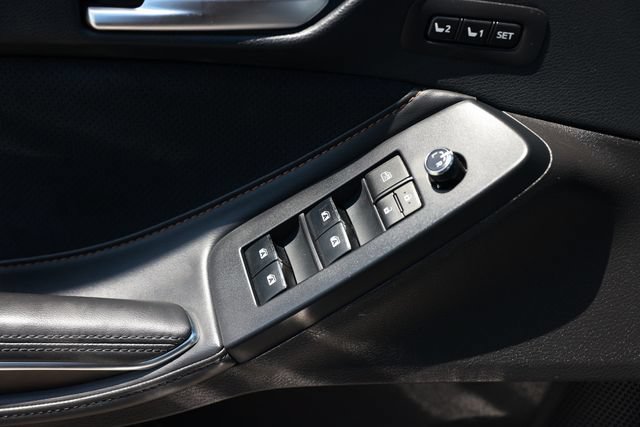 Used 2019 Toyota Avalon Touring FWD image 47