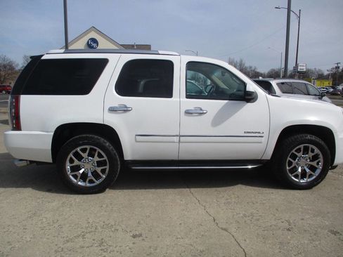 Used 2012 GMC Yukon Denali image 7