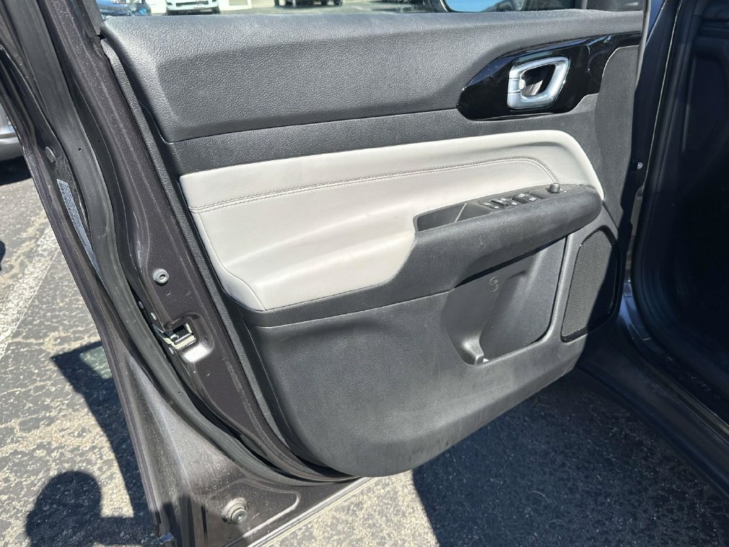 Used 2023 Jeep Compass Limited AWD/4WD image 16