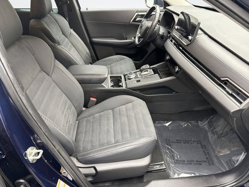 Used 2022 Mitsubishi Outlander SE image 17