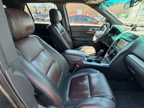 Used 2015 Ford Explorer Sport w/ Equipment Group 401A image 5