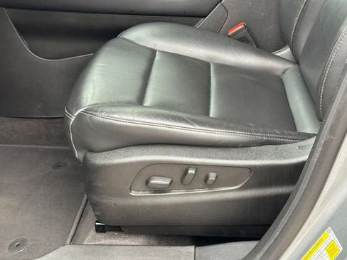 Used 2023 Cadillac XT4 Premium Luxury image 18