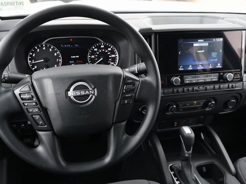 Used 2025 Nissan Frontier S w/ S Utility Package image 16