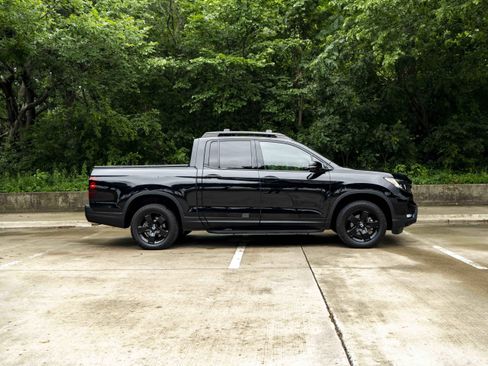Used 2025 Honda Ridgeline Black Edition image 10