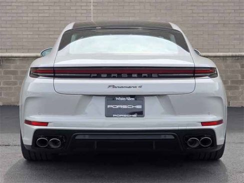 New 2025 Porsche Panamera 4 image 31