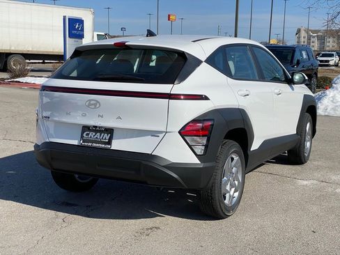 New 2026 Hyundai Kona SE image 7