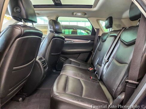 Used 2017 Cadillac XT5 Luxury FWD image 13