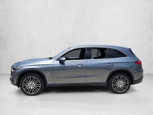 Used 2023 Mercedes-Benz GLC 300 4MATIC image 9