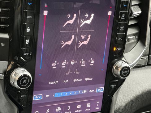 Used 2025 RAM 1500 Laramie image 21