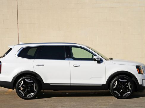 Used 2025 Kia Telluride EX w/ EX Captain's Chair Package AWD/4WD image 52