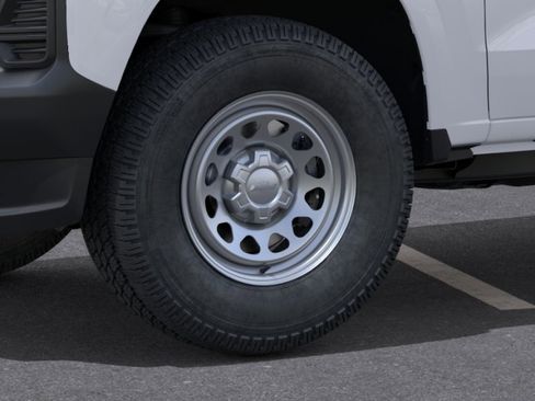 Used 2026 Chevrolet Colorado W/T image 9