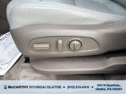 Used 2020 Chevrolet Traverse Premier w/ LPO, Floor Liner Package AWD/4WD image 27