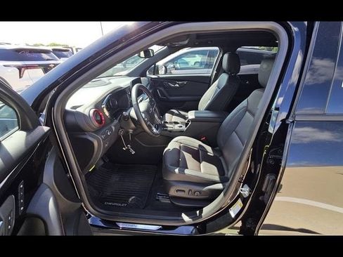 Used 2025 Chevrolet Blazer RS w/ Enhanced Convenience Package AWD/4WD image 5