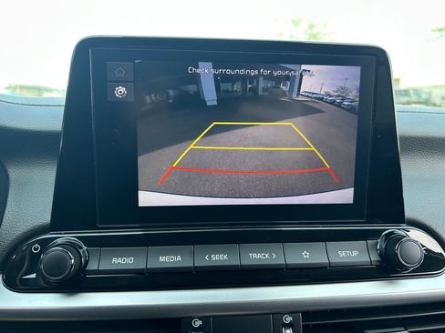 Used 2023 Kia Forte LX image 13