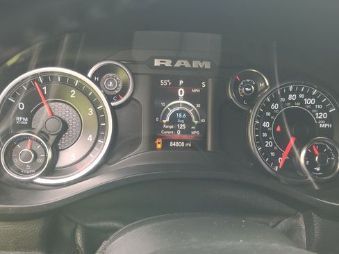 Used 2021 RAM 1500 Big Horn RWD image 11