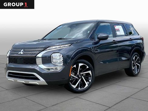 Used 2024 Mitsubishi Outlander SE AWD/4WD image 1
