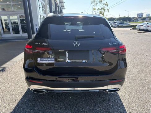 Used 2024 Mercedes-Benz GLC 300 4MATIC image 6