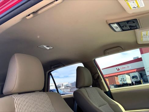 Used 2014 Toyota 4Runner SR5 RWD image 30