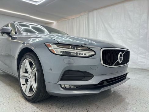 Used 2018 Volvo S90 T5 Momentum w/ Convenience Package image 9