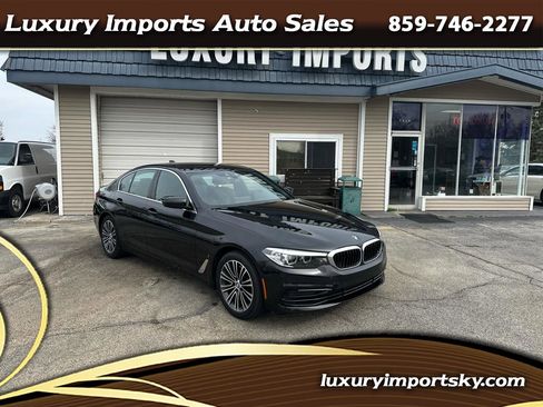 Used 2019 BMW 530e w/ Convenience Package image 1