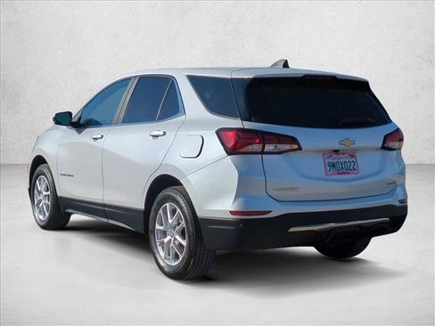 Used 2024 Chevrolet Equinox LT AWD/4WD image 8