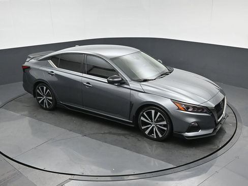 Used 2020 Nissan Altima 2.5 SR image 55