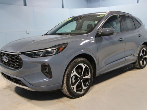 Used 2025 Ford Escape ST-Line Elite image 31