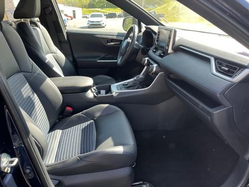 Used 2019 Toyota RAV4 XSE w/ XSE Weather Package AWD/4WD image 30