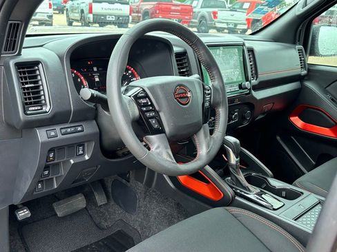Used 2023 Nissan Frontier Pro-X w/ Pro Convenience Package RWD image 11