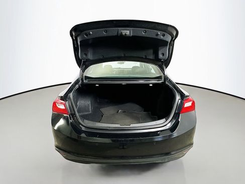 Used 2024 Chevrolet Malibu LT image 34