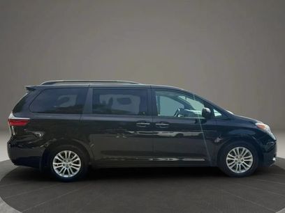 Used 2017 Toyota Sienna XLE w/ XLE Navigation Package