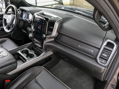 Used 2023 RAM 1500 Laramie AWD/4WD image 23