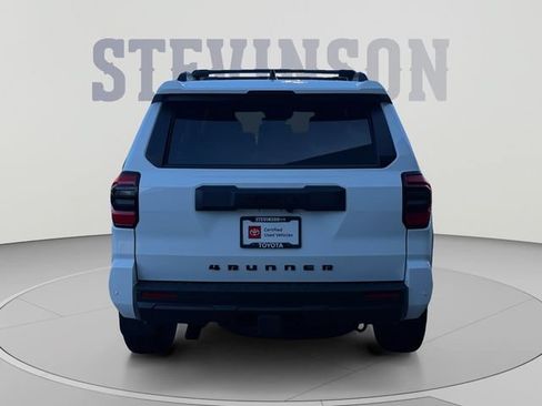 Used 2026 Toyota 4Runner TRD Off-Road Premium AWD/4WD image 4