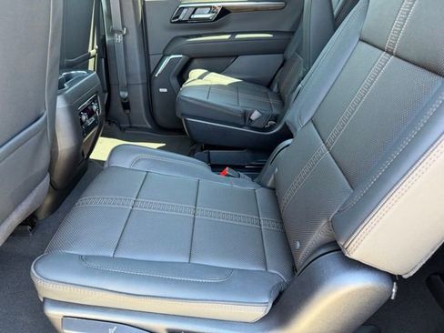 New 2026 Chevrolet Tahoe High Country w/ Sun And Tow Package RWD image 10