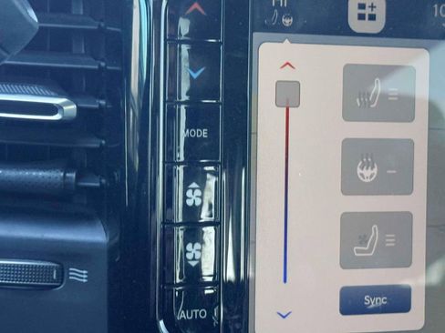 Used 2024 RAM 2500 Laramie w/ Cold Weather Group image 26