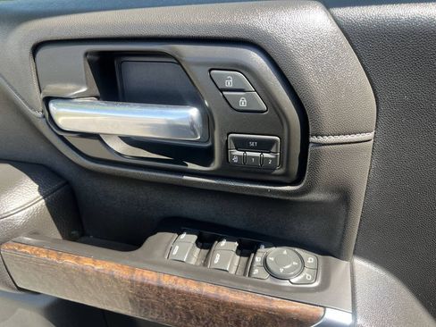 Used 2020 GMC Sierra 3500 Denali w/ Denali Ultimate Package AWD/4WD image 4