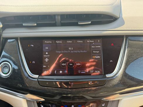 Used 2021 Cadillac XT6 Premium Luxury AWD/4WD image 17
