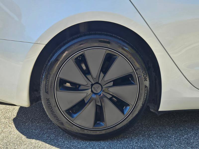Used 2025 Tesla Model 3 Long Range RWD image 16