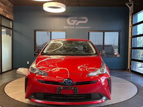 Used 2019 Toyota Prius LE FWD image 8