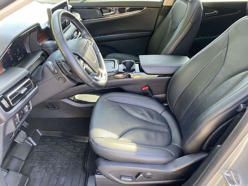 Used 2023 Lincoln Nautilus Reserve AWD/4WD image 19