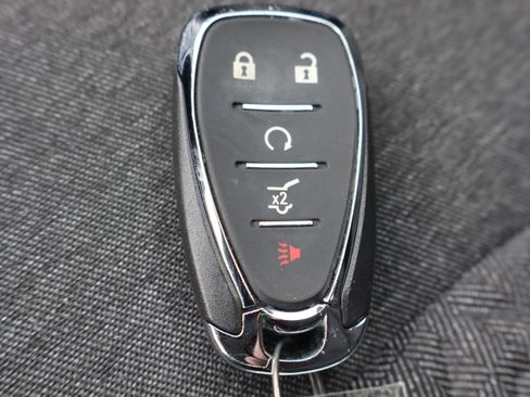 Used 2024 Chevrolet Equinox LT w/ LPO, Floor Liner Package FWD image 27