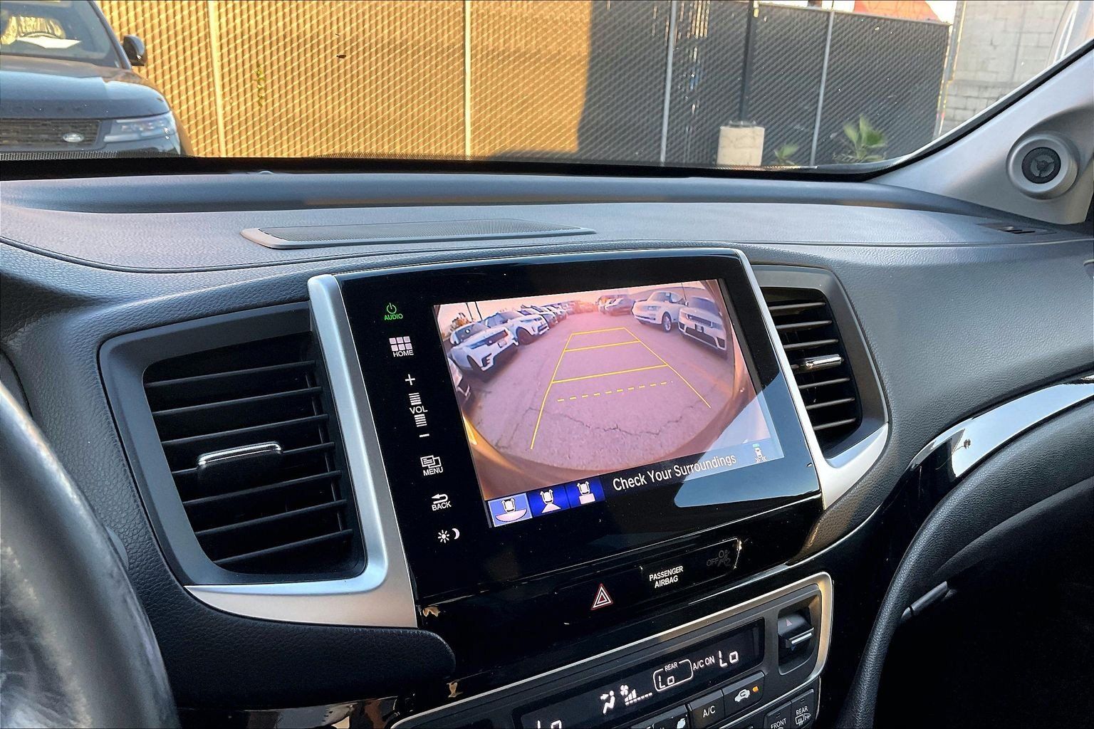 Used 2016 Honda Pilot Elite image 25