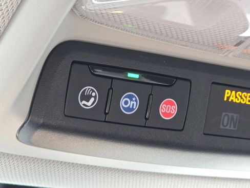 Used 2025 Chevrolet TrailBlazer LT AWD/4WD image 9