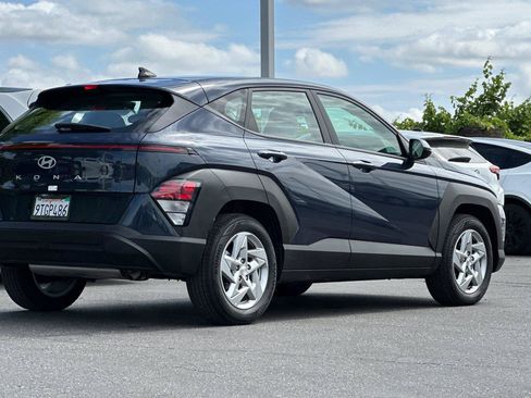 Used 2026 Hyundai Kona SE FWD image 3