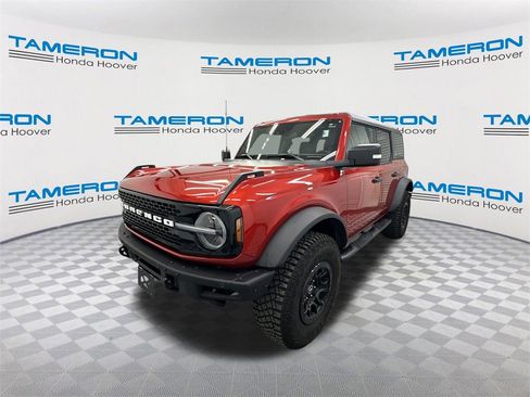 Used 2024 Ford Bronco Wildtrak image 1