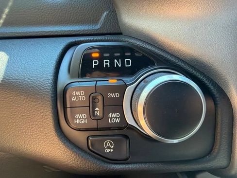 Used 2024 RAM 1500 Big Horn AWD/4WD image 20